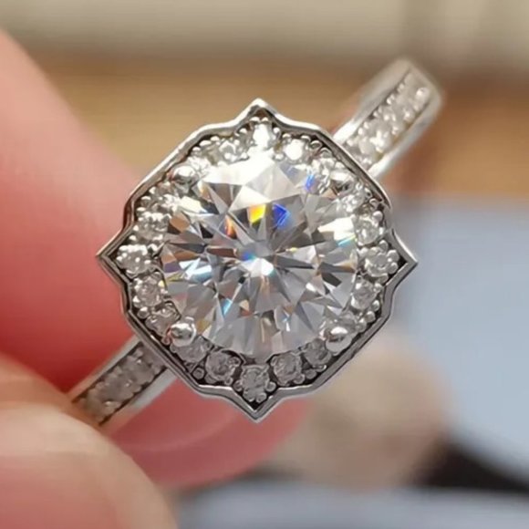 Certified 1ct. t.w. Moissanite Diamond Vinatge Halo Wedding Engagement Ring NEW - Picture 1 of 13